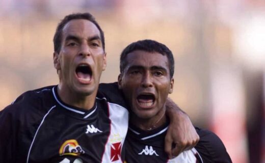 Romário e Edmundo jogando pelo Vasco em 2000