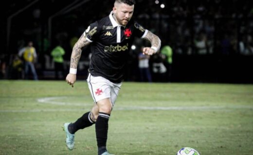 Rossi em jogo contra o América-MG