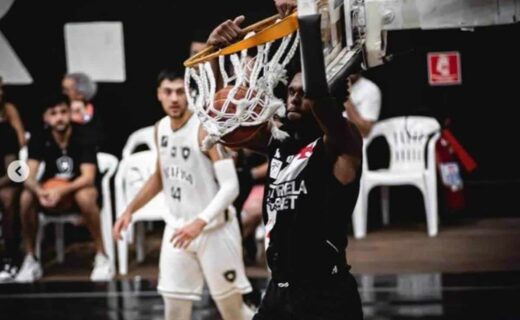 Serjão em jogo contra o Botafogo, pelo NBB