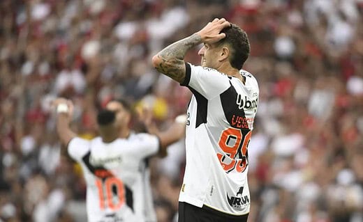 Vegetti lamenta chance perdida contra o Flamengo