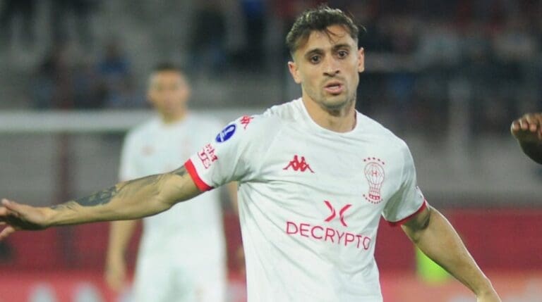 Walter Mazzantti joga no Huracán, da Argentina